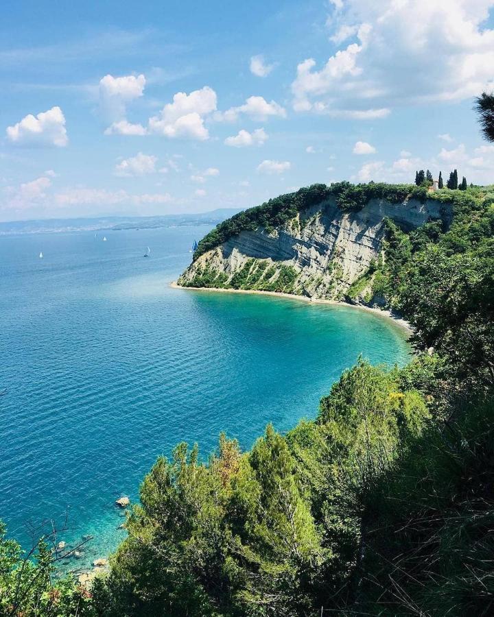 Dino Studio And Room Apartments Portorose Esterno foto